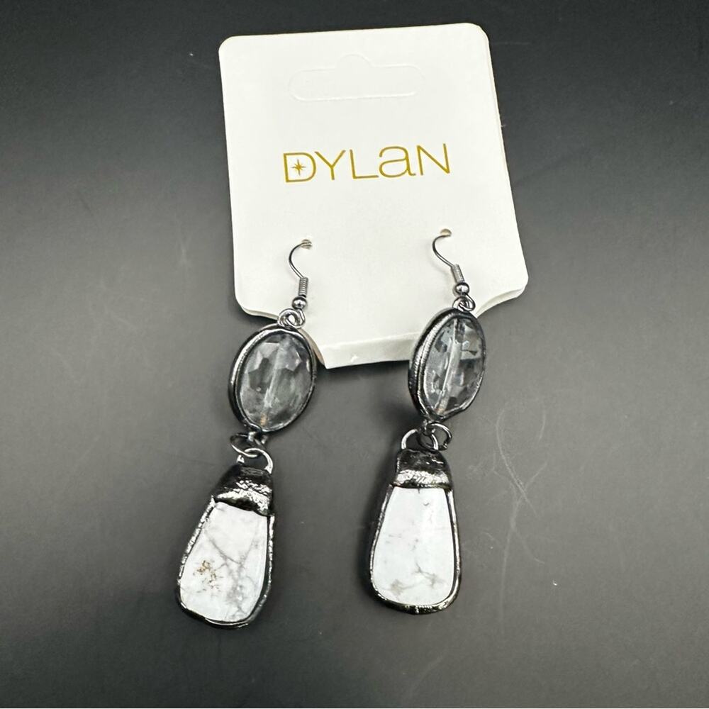 DYLAN Pica White Earring NWT Pierced Dangle Drop 54114 Casual